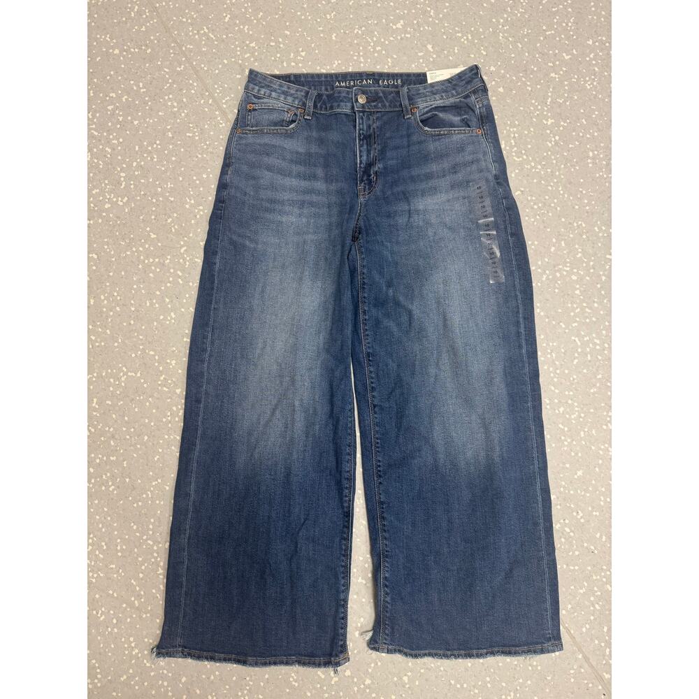 NWT American Eagle Low Rise Wide Leg Raw Hem Jeans Size 10S